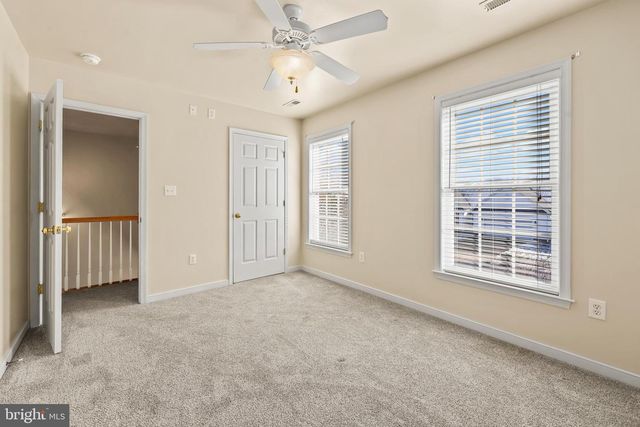 64 WALNUT FARMS PKWY, Fredericksburg, VA 22405