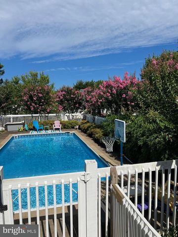 64 WALNUT FARMS PKWY, Fredericksburg, VA 22405