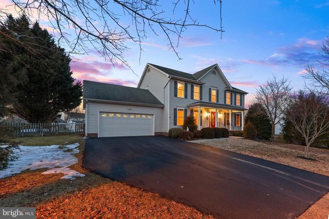 64 WALNUT FARMS PKWY, Fredericksburg, VA 22405