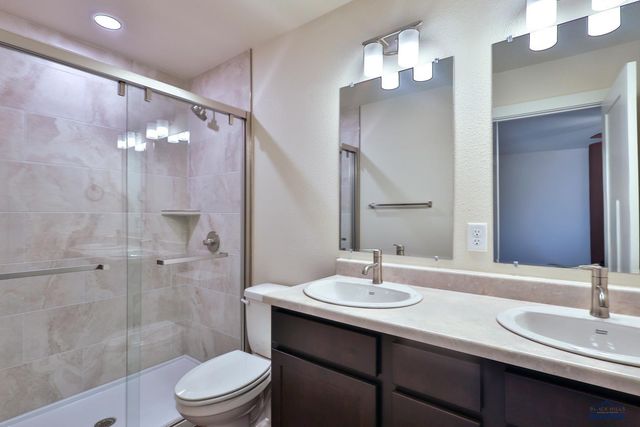 440 NIGHTHAWK DR, Box Elder, SD 57719