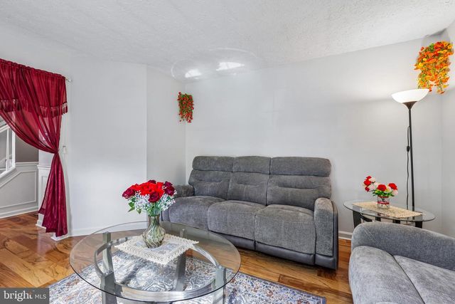 8 AMYS WAY CT, Baltimore, MD 21234