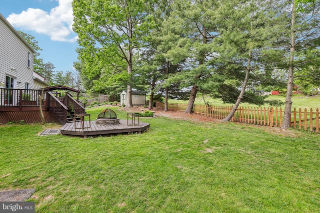8 AMYS WAY CT, Baltimore, MD 21234