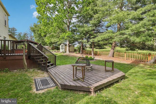 8 AMYS WAY CT, Baltimore, MD 21234