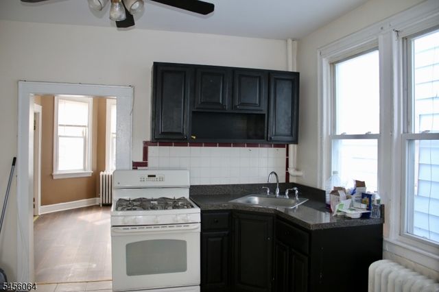 124 Albion Ave, Paterson City, NJ 07502