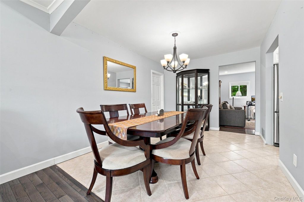 1230 Parkwood Drive, Merrick, NY 11566 — photo 4