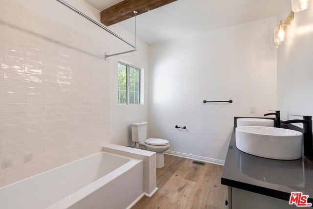 3493 Mandeville Canyon Road, Los Angeles, CA 90049