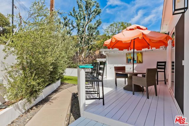 3493 Mandeville Canyon Road, Los Angeles, CA 90049