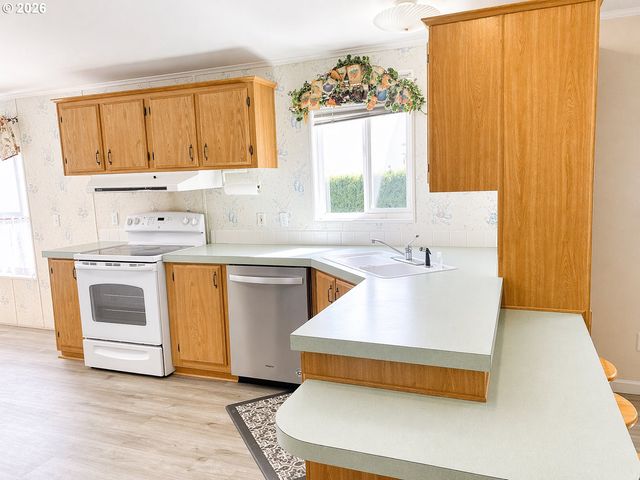 1512 W B Ave, La Center, WA 98629