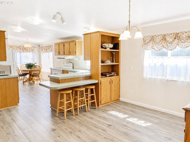 1512 W B Ave, La Center, WA 98629