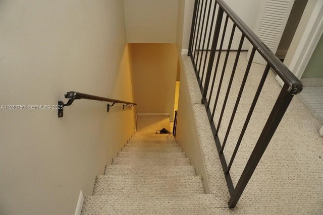 7175 Nova Dr 204, Davie, FL 33317