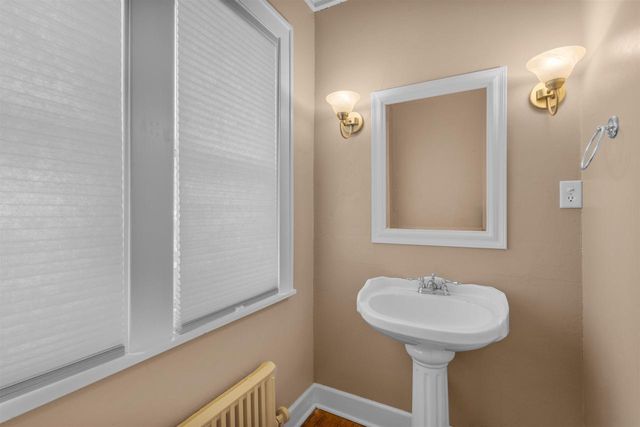 81 N PARK AVENUE, Fond Du Lac, WI 54935