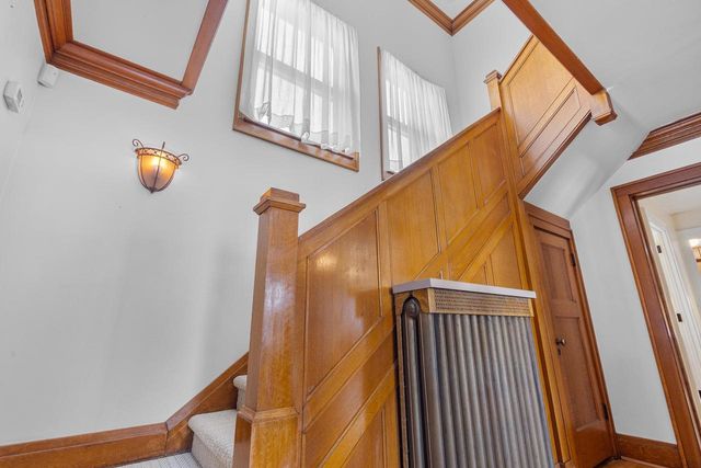 81 N PARK AVENUE, Fond Du Lac, WI 54935