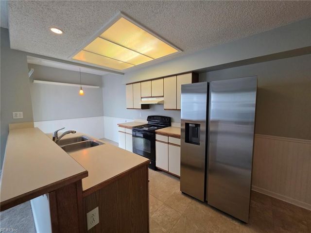 814 Gable WAY, Virginia Beach, VA 23455