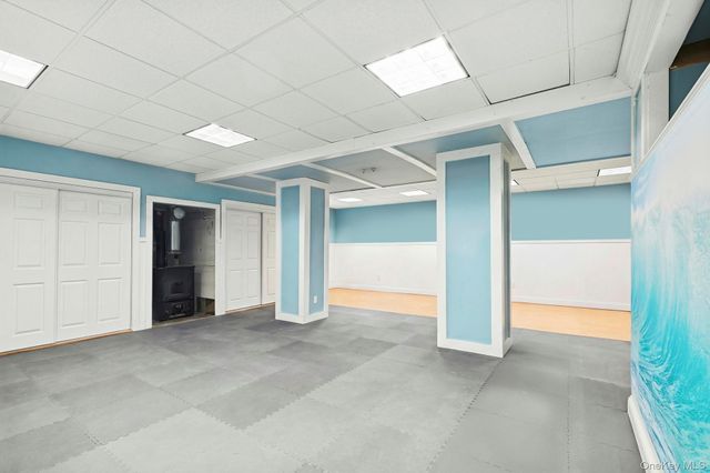 6 Dogwood Street, East Quogue, NY 11942