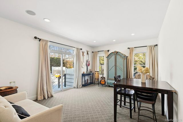 6 Dogwood Street, East Quogue, NY 11942