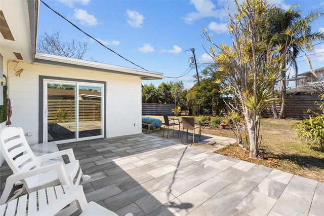 1627 DUNMORE WAY, Sarasota, FL 34231