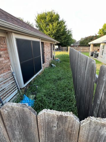 7404 Dana Lane, North Richland Hills, TX 76182