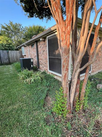7404 Dana Lane, North Richland Hills, TX 76182