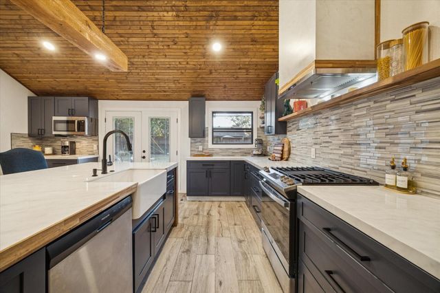 9639 Weatherwood Drive, Houston, TX 77080