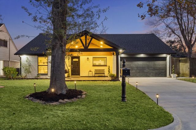 9639 Weatherwood Drive, Houston, TX 77080