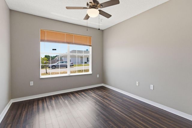 122 Nivana Drive, Crestview, FL 32536
