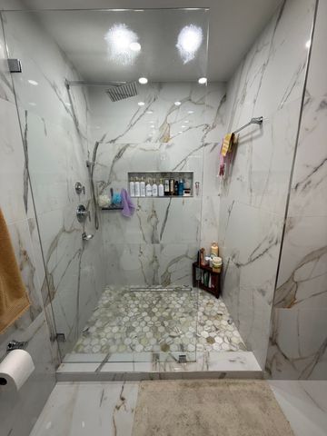 6636 NW 178th Terrace, Hialeah, FL 33015