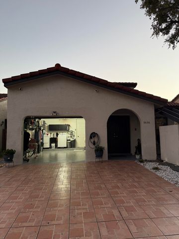 6636 NW 178th Terrace, Hialeah, FL 33015