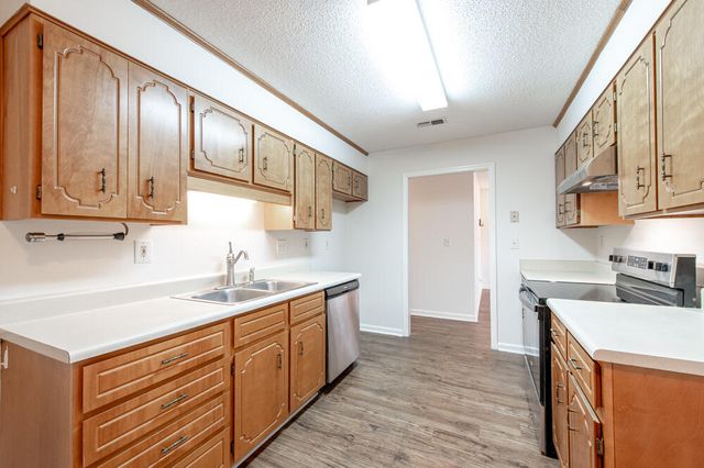 64 Woodlawn Lane, North Augusta, SC 29841