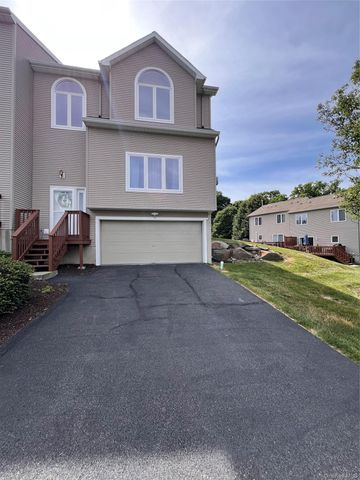 10 Rockridge Drive, Highland Mills, NY 10930