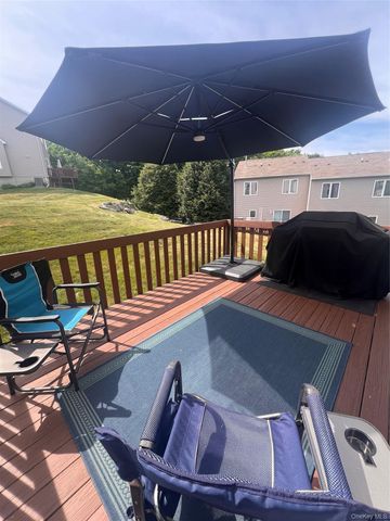 10 Rockridge Drive, Highland Mills, NY 10930