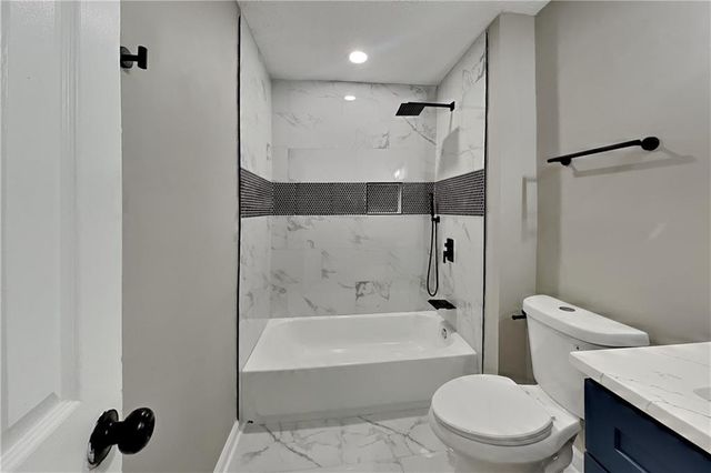 798 Brownlee Lane, Lawrenceville, GA 30044