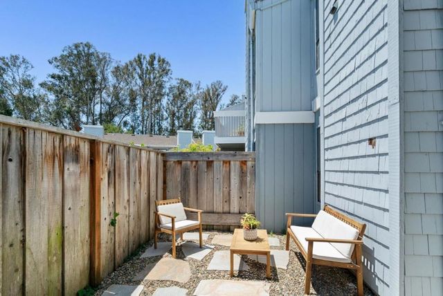 2960 Leotar Circle, Santa Cruz, CA 95062