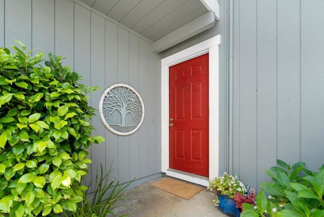 2960 Leotar Circle, Santa Cruz, CA 95062