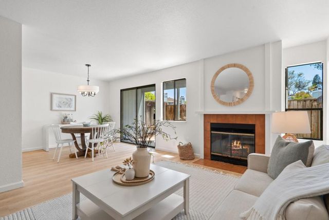 2960 Leotar Circle, Santa Cruz, CA 95062