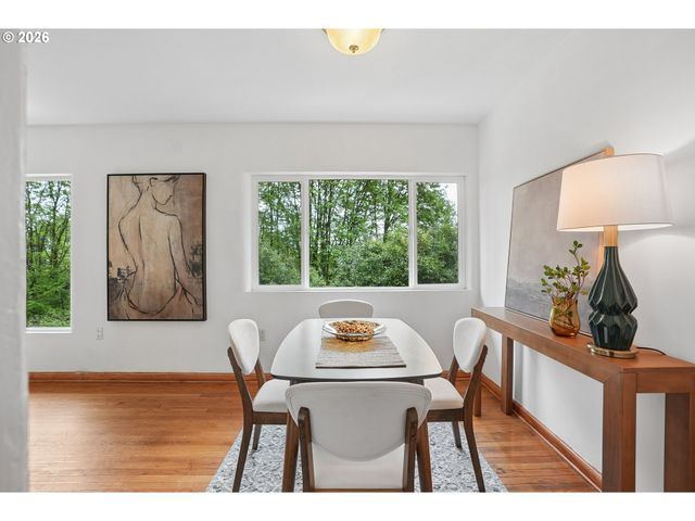 6930 Sw BRIER Pl, Portland, OR 97219