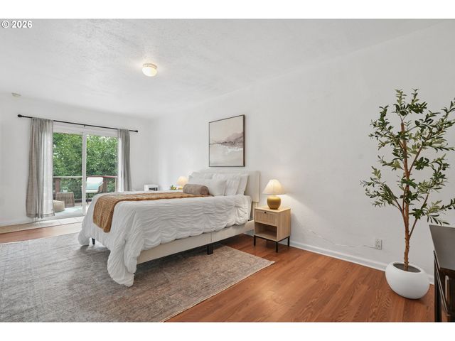 6930 Sw BRIER Pl, Portland, OR 97219