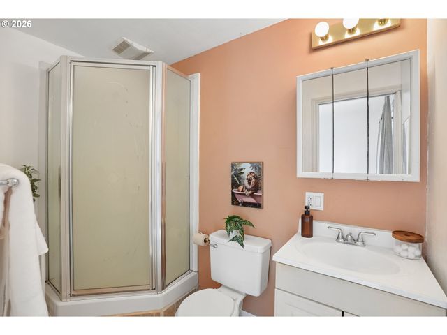 6930 Sw BRIER Pl, Portland, OR 97219