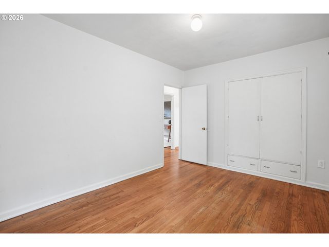 6930 Sw BRIER Pl, Portland, OR 97219