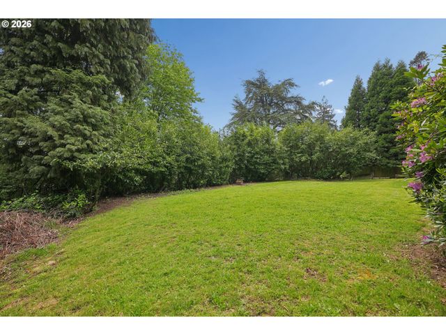 6930 Sw BRIER Pl, Portland, OR 97219