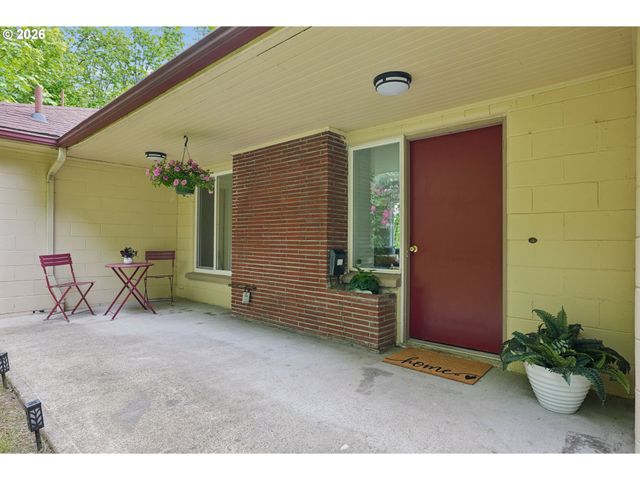 6930 Sw BRIER Pl, Portland, OR 97219