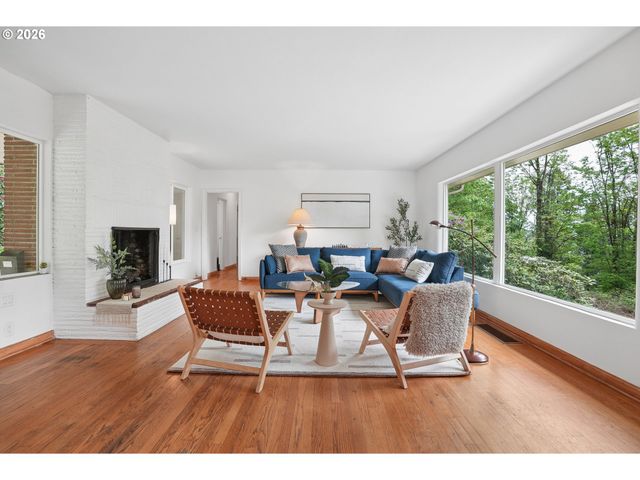 6930 Sw BRIER Pl, Portland, OR 97219