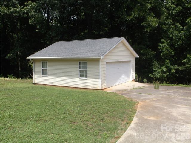 2300 Gleneagles Drive, Monroe, NC 28110