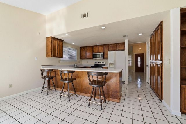 4704 Pretentious Way, Sacramento, CA 95842