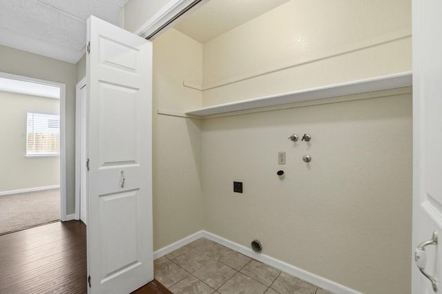 4704 Pretentious Way, Sacramento, CA 95842
