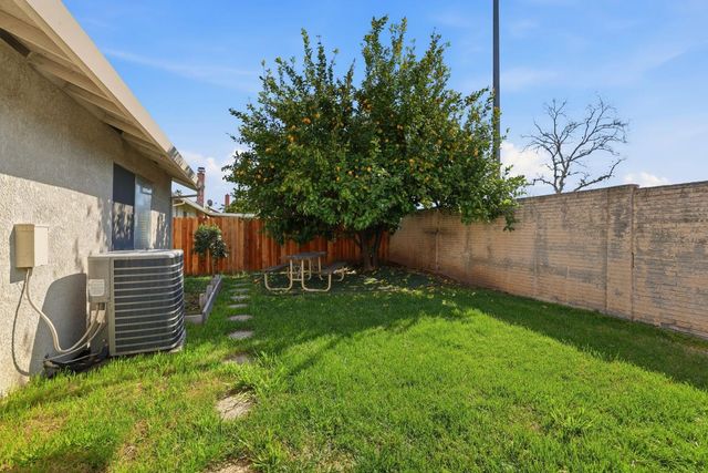4704 Pretentious Way, Sacramento, CA 95842