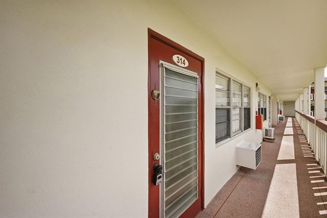 314 Brighton H, Boca Raton, FL 33434