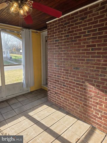 401 MAIDEN CHOICE LN, Catonsville, MD 21228