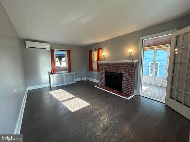 401 MAIDEN CHOICE LN, Catonsville, MD 21228