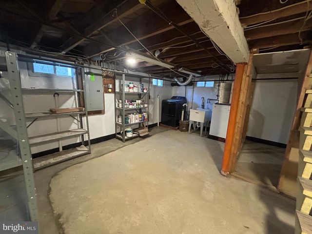 401 MAIDEN CHOICE LN, Catonsville, MD 21228