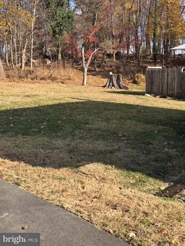 401 MAIDEN CHOICE LN, Catonsville, MD 21228